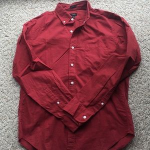 Holliday red shirt